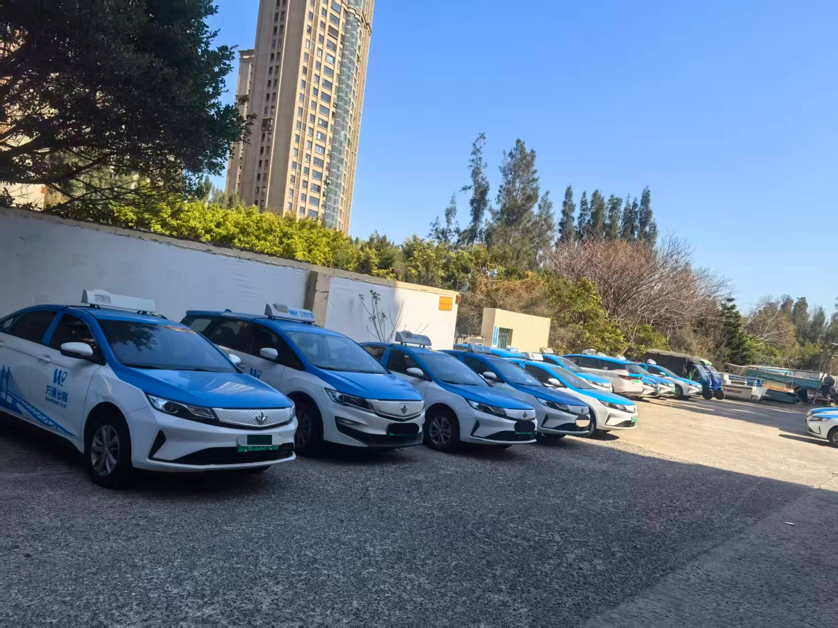 高效交付！万通出租 56 台单北斗设备成功上线